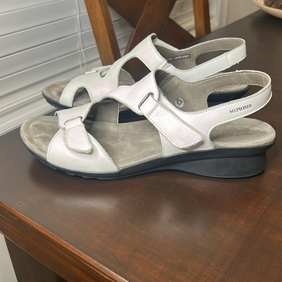 Mephisto Womens Paris Leather White Sandals
size EU 42 - Picture 9 of 17